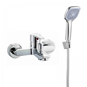 Смеситель ванна MELODIA Aria картридж д.35мм короткий излив